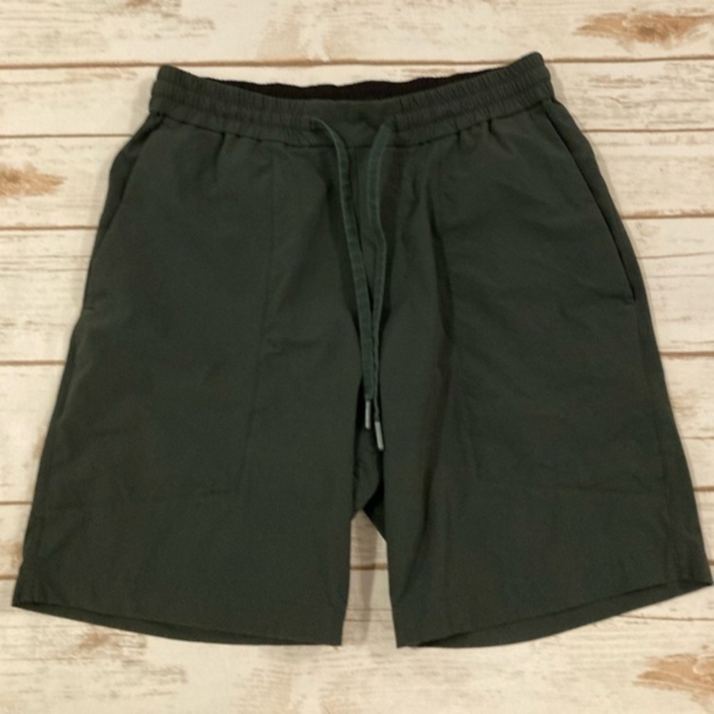 lululemon athletica Men's Dark Green Drawstring Athletic Shorts
